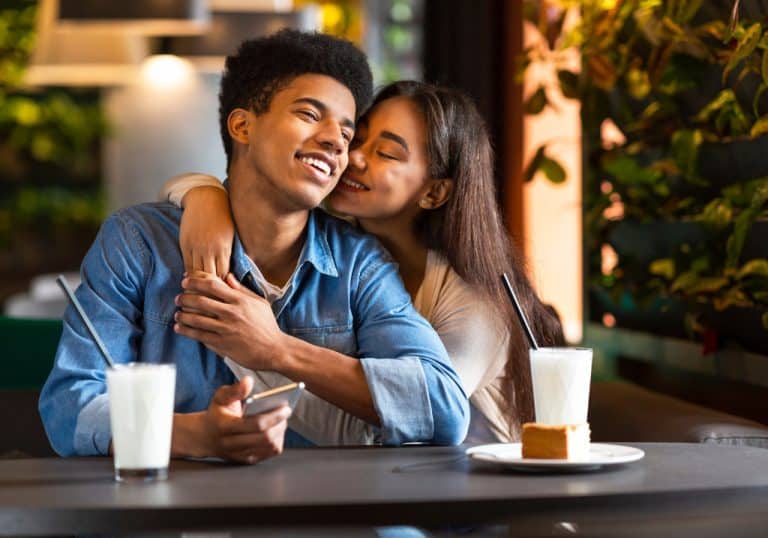 55 Crazy and Mushy Date Ideas for Teenagers!
