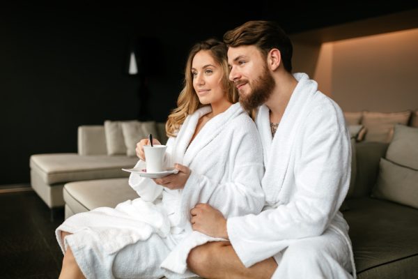 spa date couples