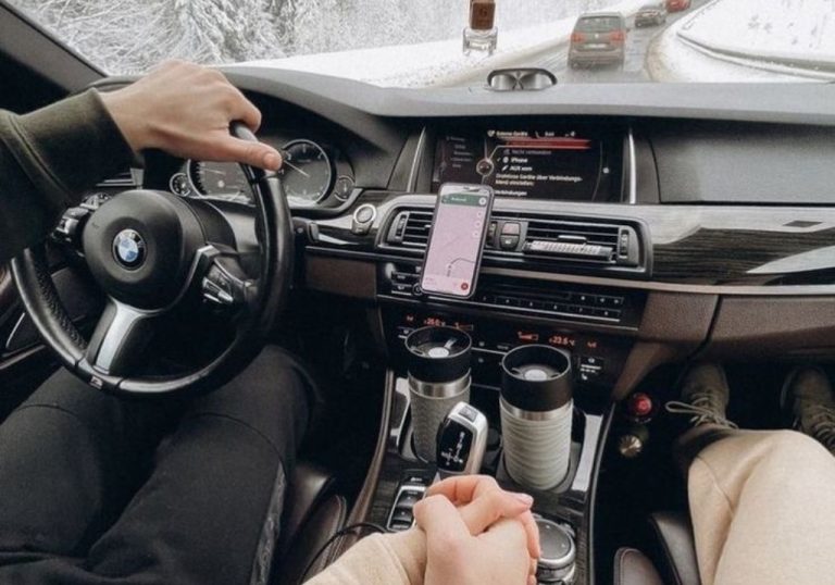 24 Car Date Ideas to Legit to Pump the Breaks on Boredom: 0-60 in No Time!