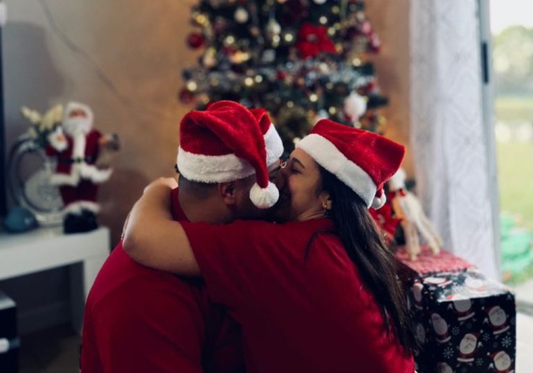 33 Litty and Magical Christmas Date Ideas to Unwrap Some Serious Endorphins